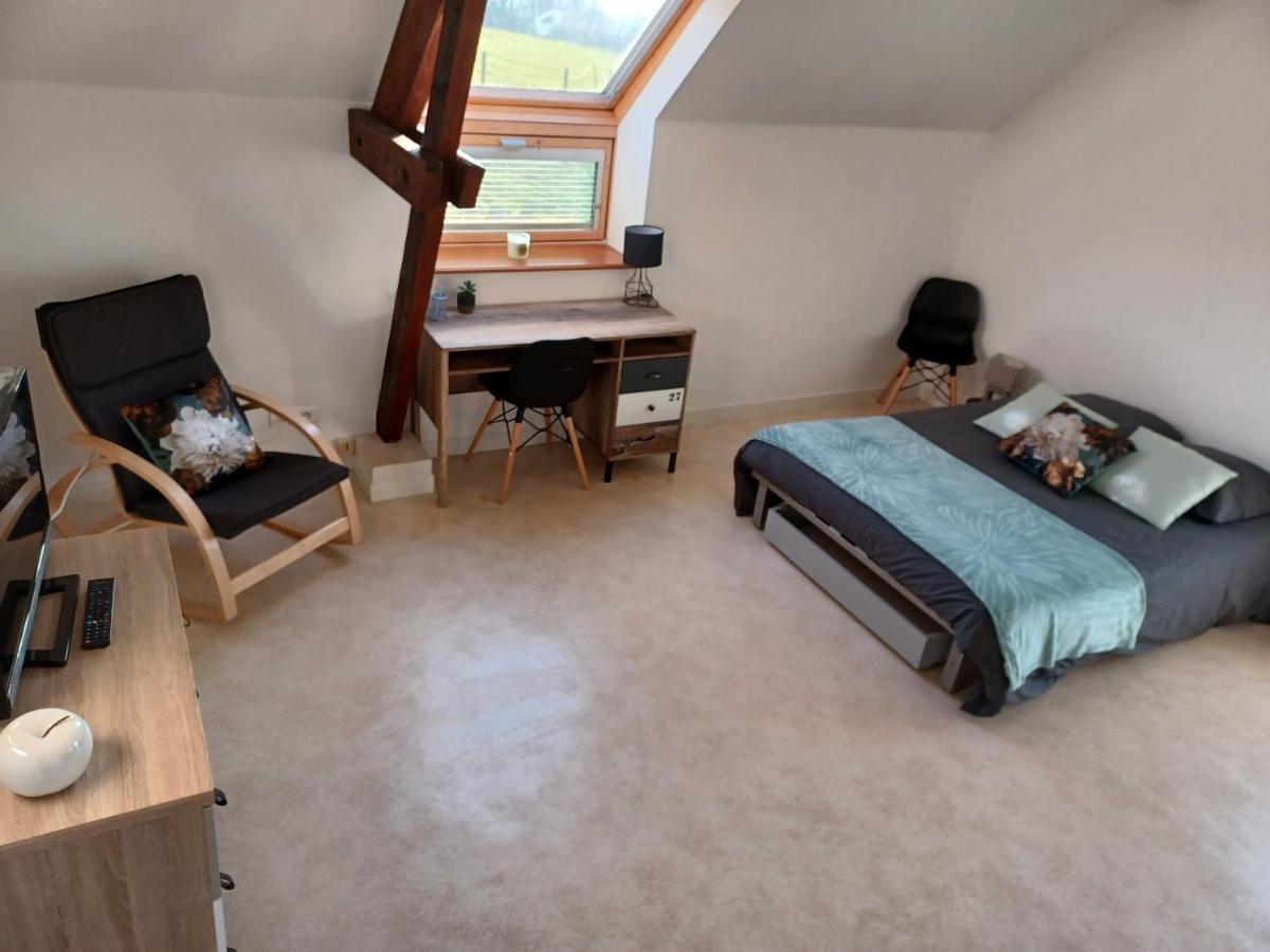 Joli Appartement Avec Vue Sur La Baie Авранш Екстериор снимка